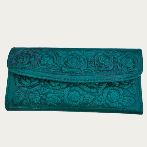 unbranded Handbags - Vintage Handmade Vibrant Green Floral Embossed Wallet